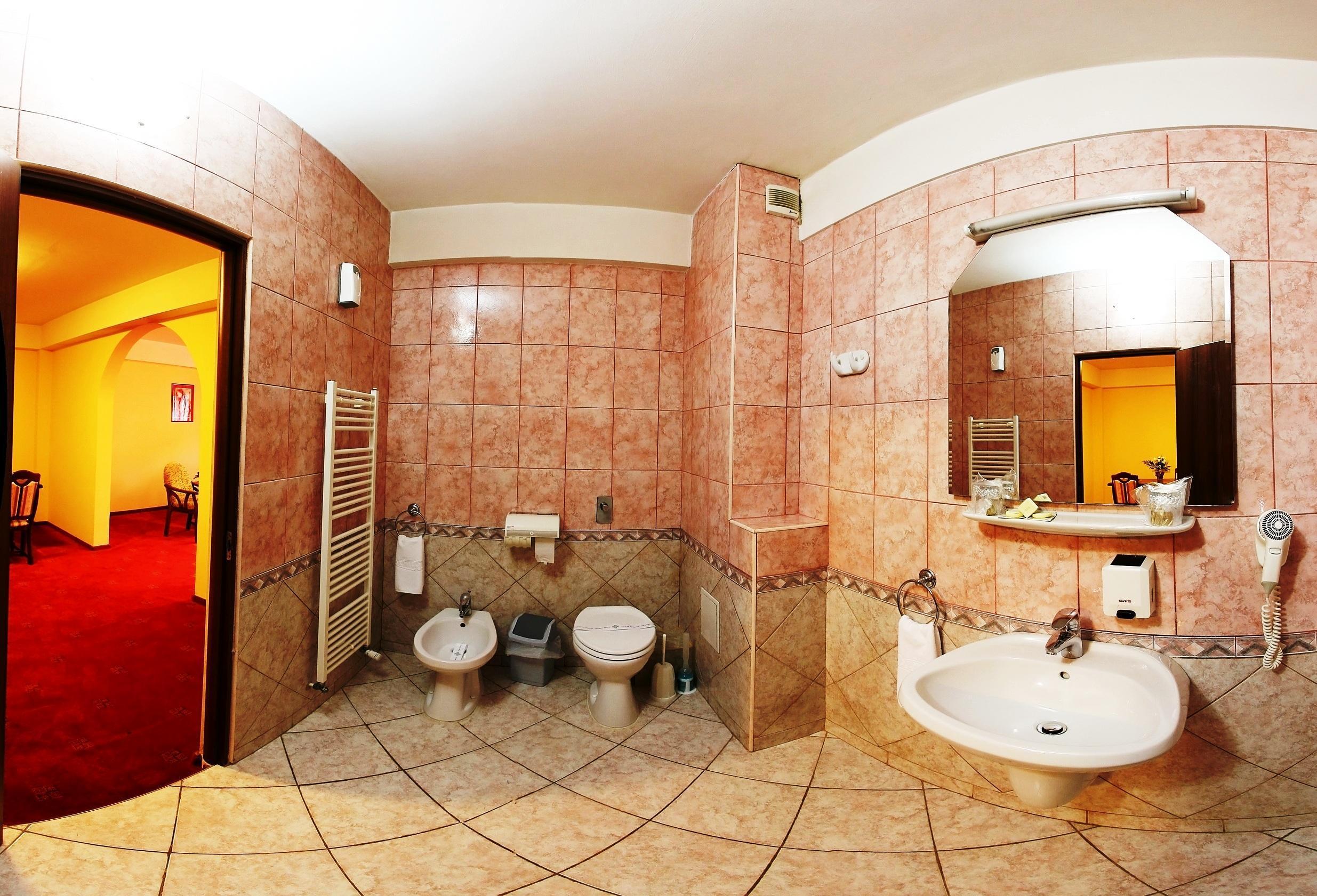 Khách sạn Premier