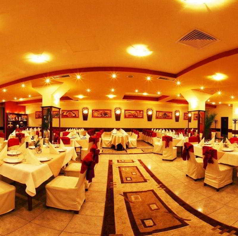 Khách sạn Premier 4*